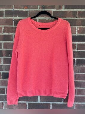 Women’s M Coral Knit Sweater Crew Neck Lightweight Pullover Long Sleeve